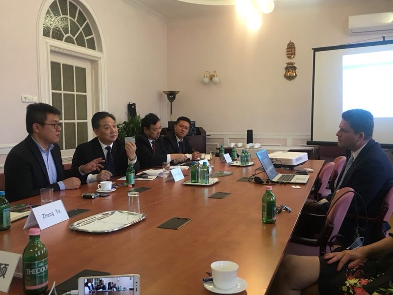 中心一行與匈牙利、斯洛伐克市長會談 (6).jpg